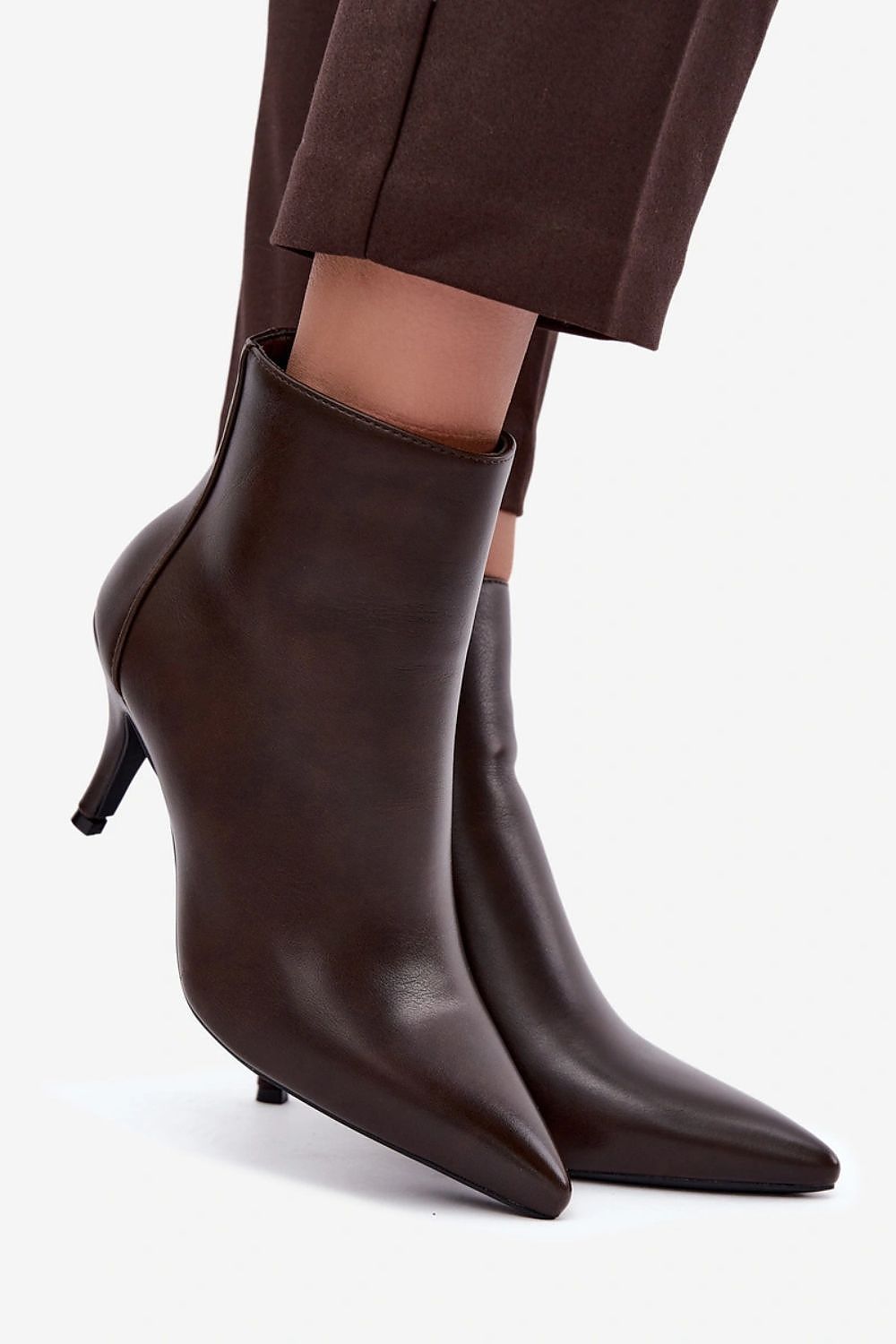 Batai su kulnu model 230929 Step in style