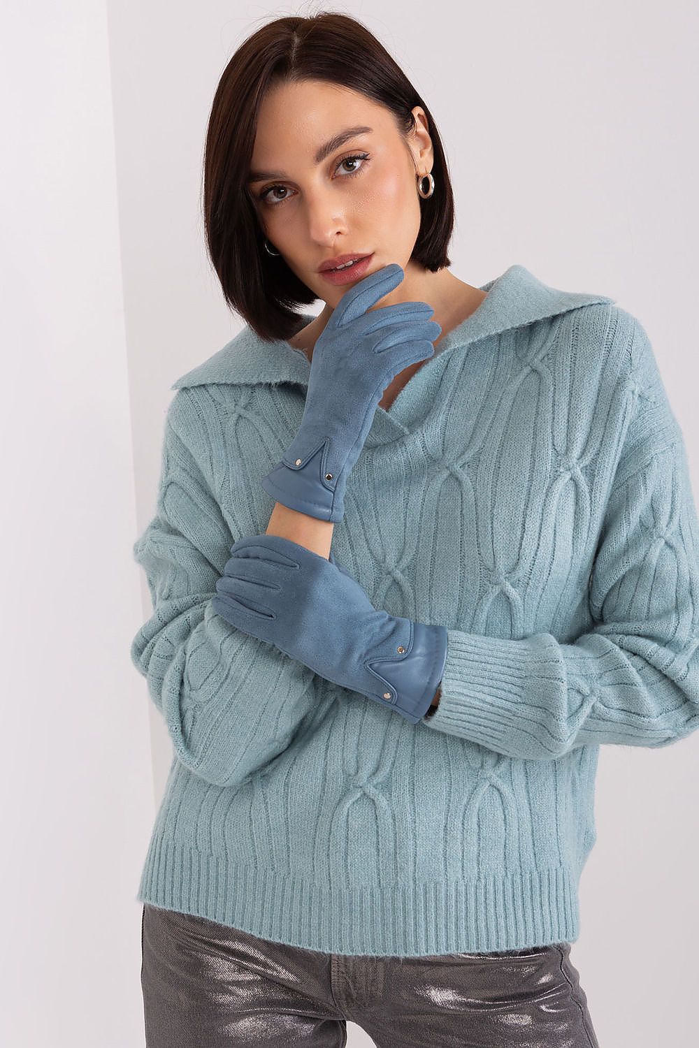  Pirštinės model 188293 Wool Fashion Italia 