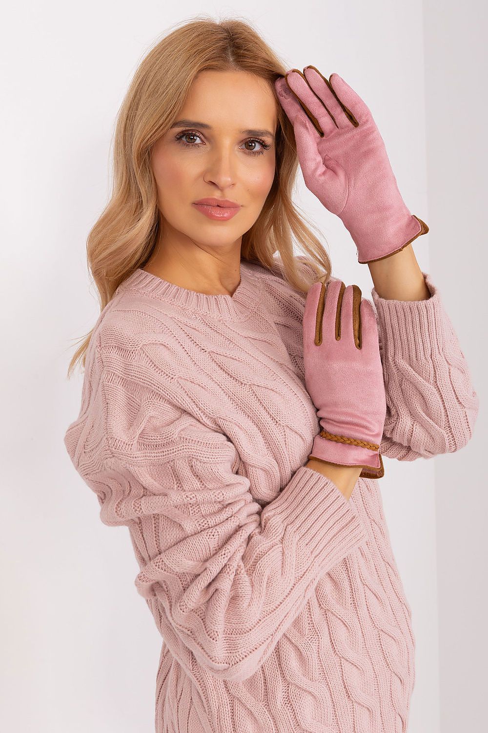  Pirštinės model 188836 Wool Fashion Italia 