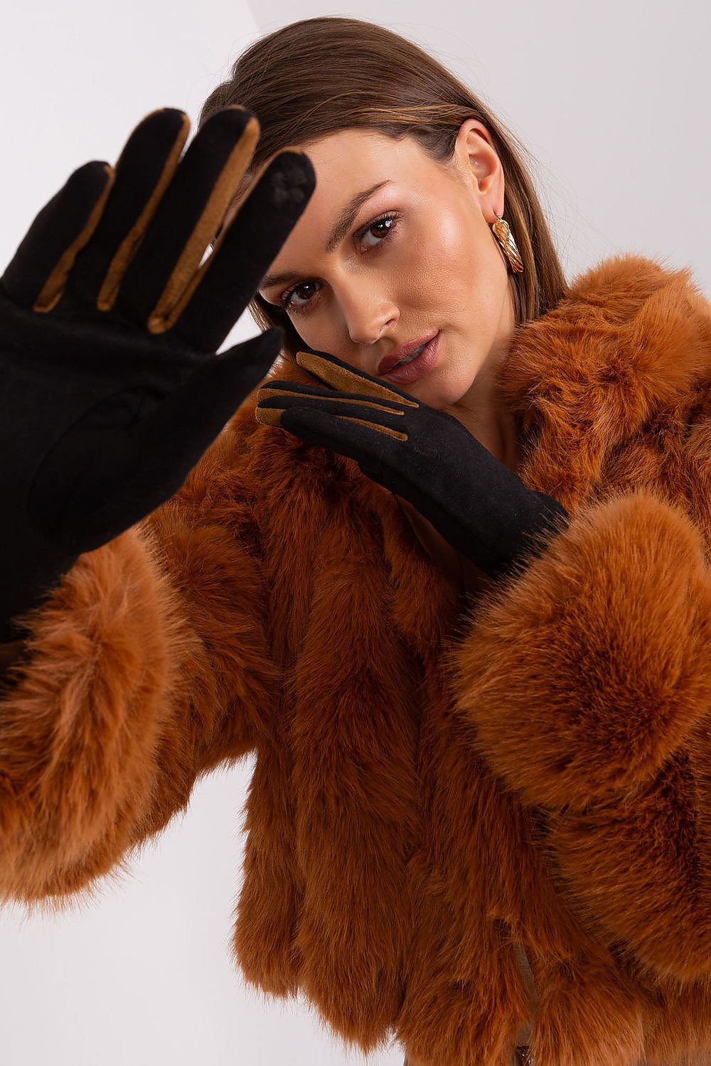  Pirštinės model 189544 Wool Fashion Italia 