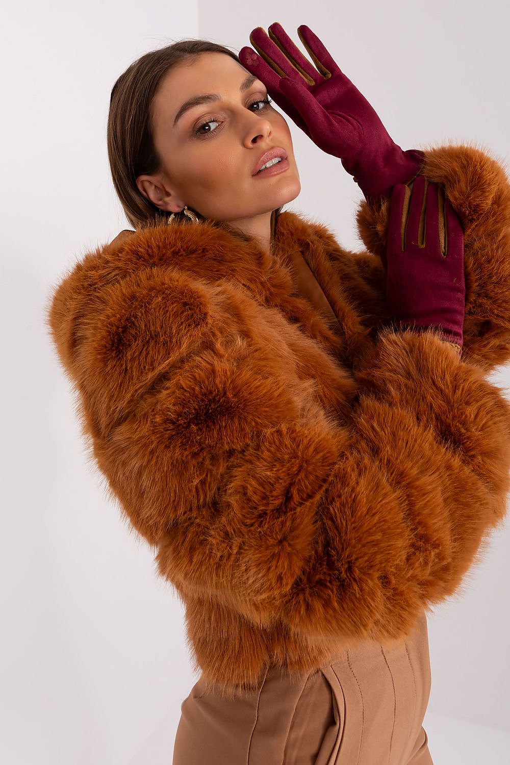  Pirštinės model 189545 Wool Fashion Italia 