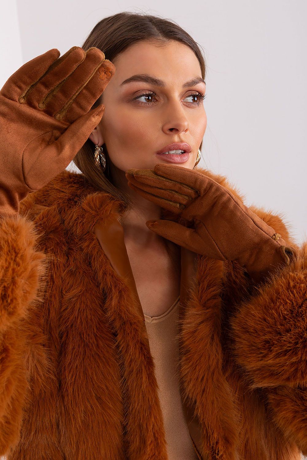  Pirštinės model 189546 Wool Fashion Italia 