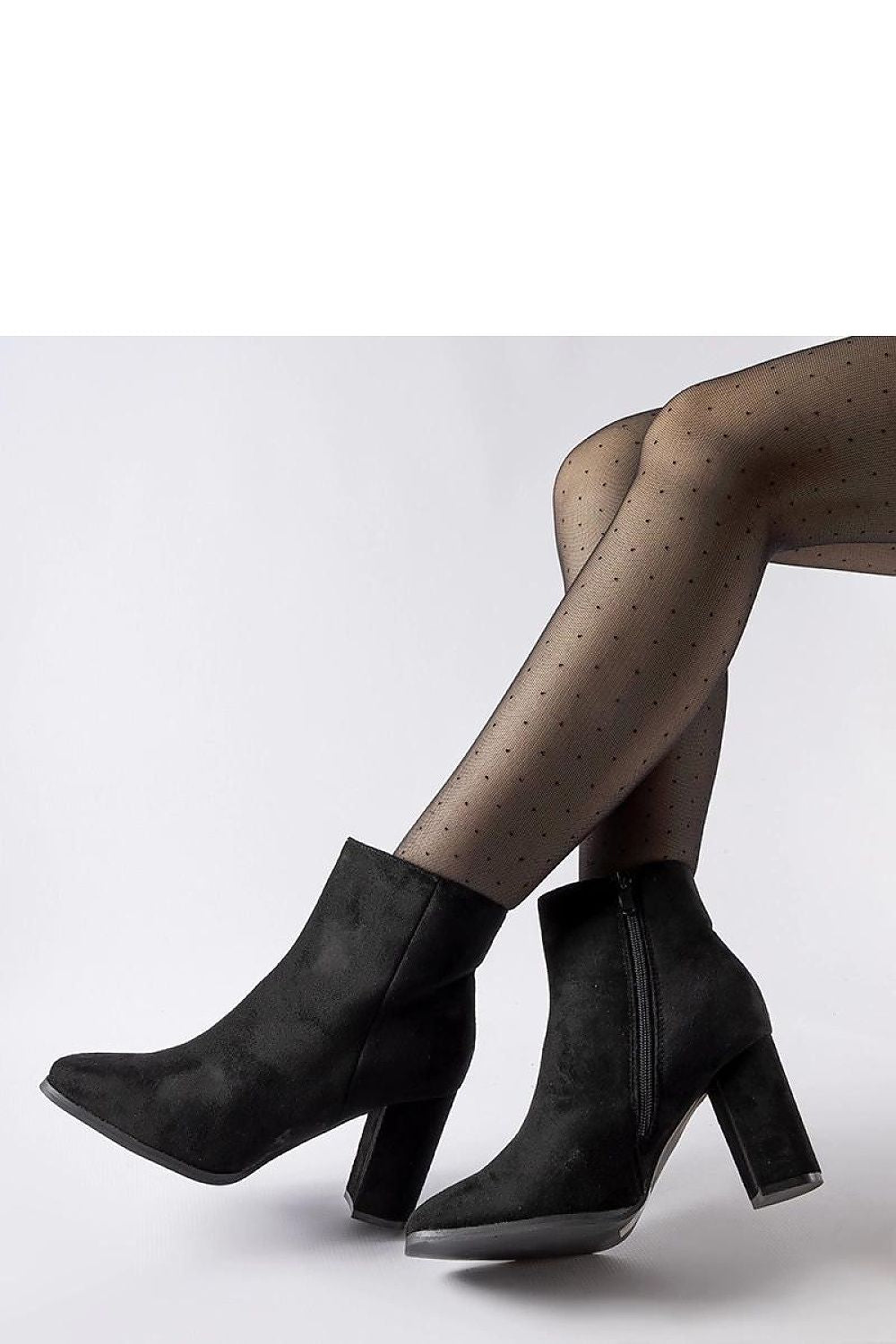  Batai su kulnu model 205098 Solea 