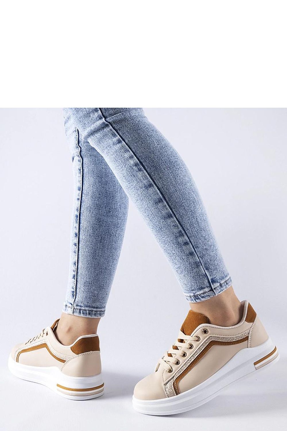 Sportiniai bateliai ant platformos model 207566 Solea 
