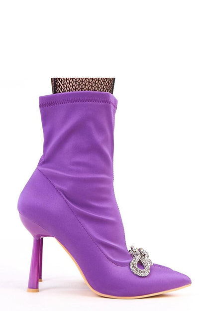  Batai su kulnu model 218552 Solea 