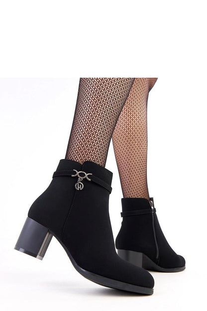  Batai su kulnu model 218815 Solea 