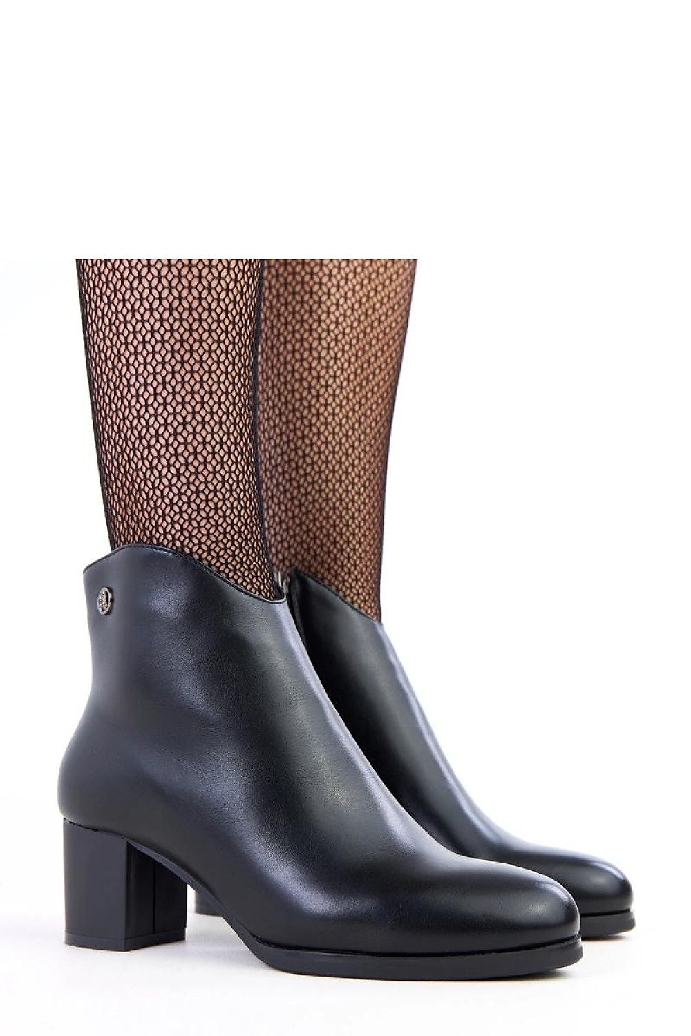  Batai su kulnu model 218817 Solea 