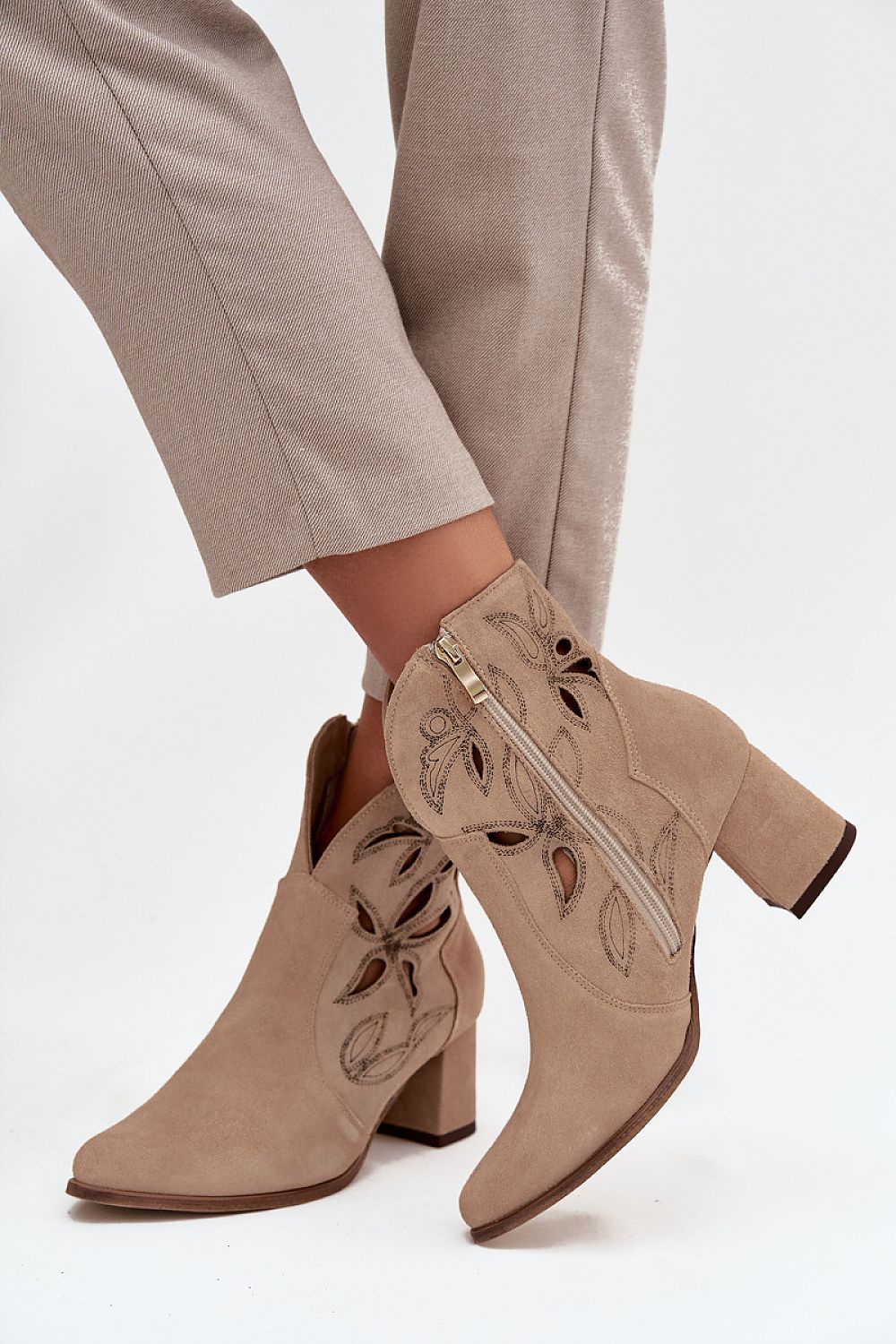  Batai su kulnu model 219134 Step in style 