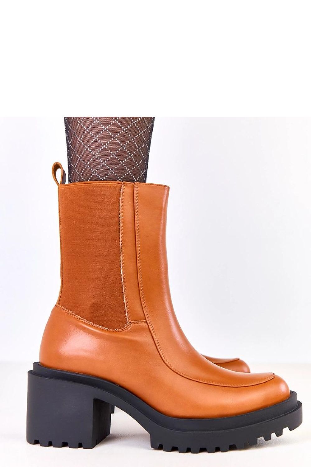  Batai su kulnu model 219416 Solea 