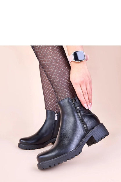  Batai su kulnu model 221011 Solea 