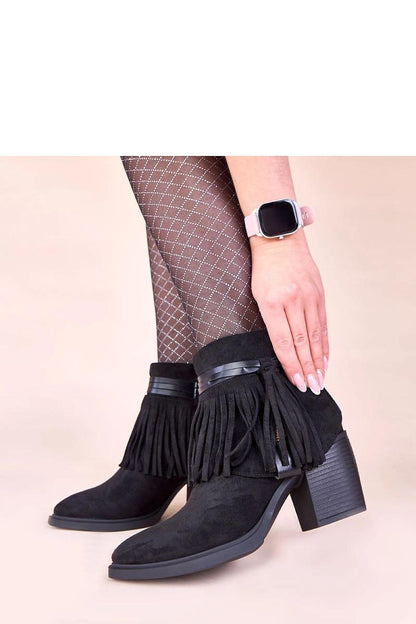  Batai su kulnu model 221019 Solea 