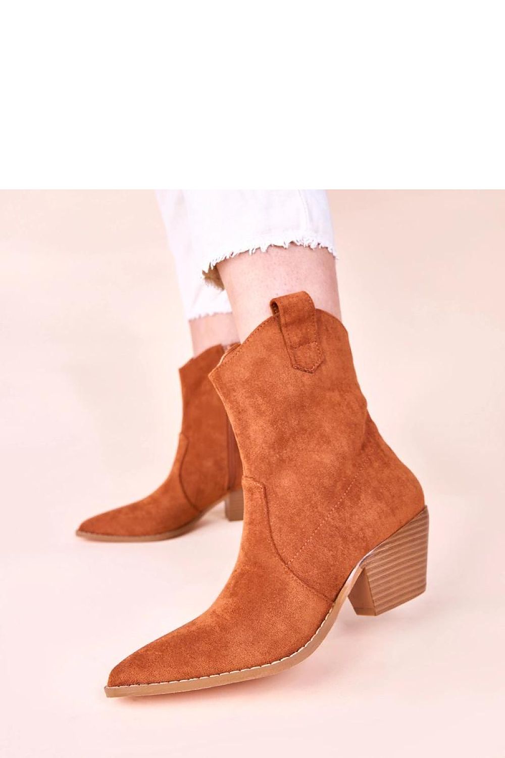  Batai su kulnu model 221021 Solea 