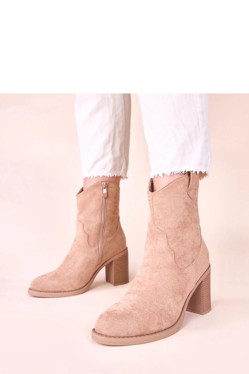  Batai su kulnu model 221034 Solea 