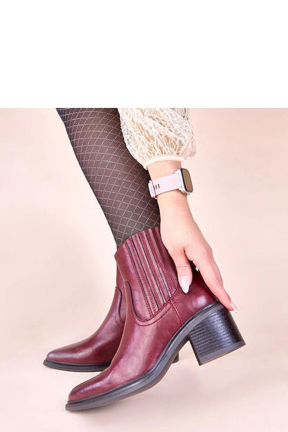  Batai su kulnu model 221373 Solea 
