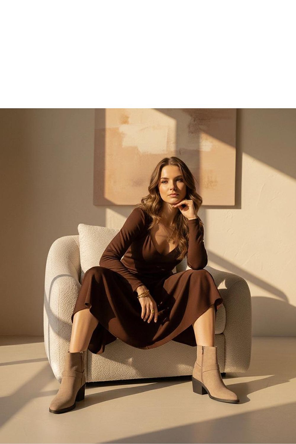  Batai su kulnu model 222049 Solea 
