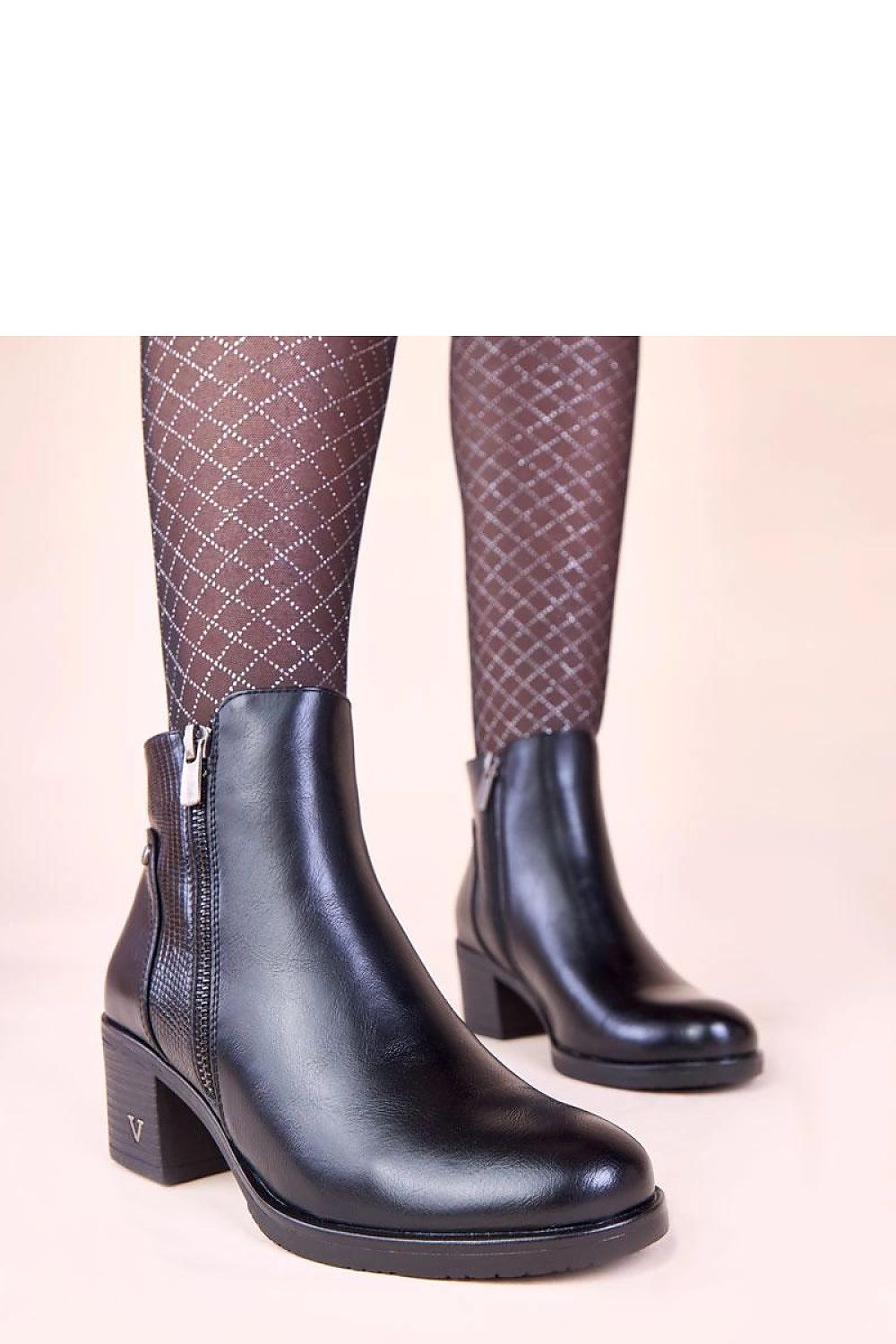  Batai su kulnu model 222057 Solea 