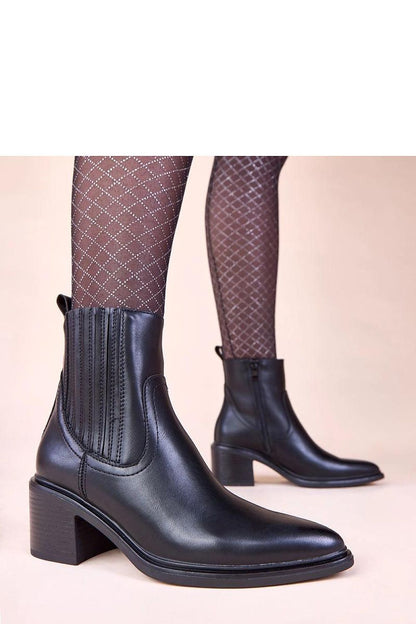  Batai su kulnu model 222368 Solea 
