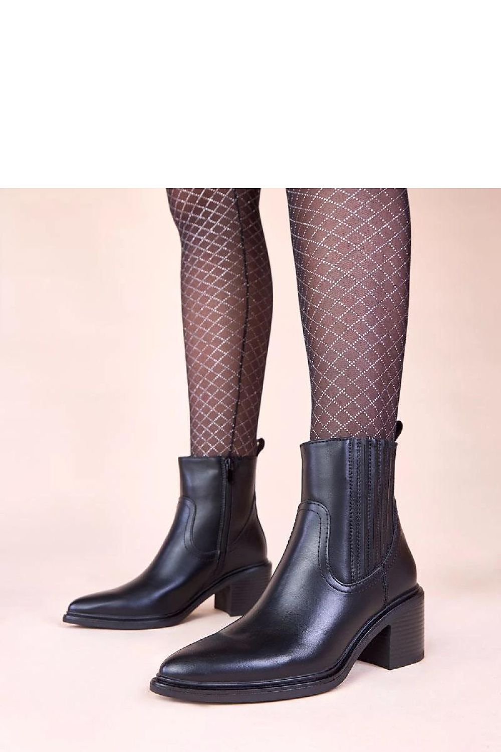  Batai su kulnu model 222368 Solea 