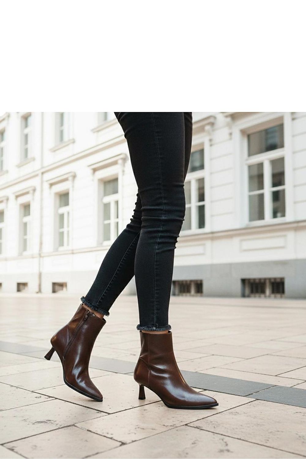 Batai su kulnu model 222369 Solea 