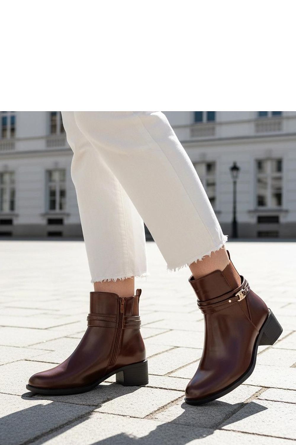  Batai su kulnu model 222371 Solea 
