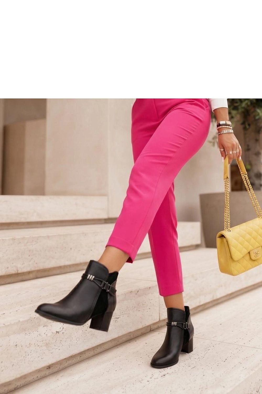  Batai su kulnu model 230784 Solea 