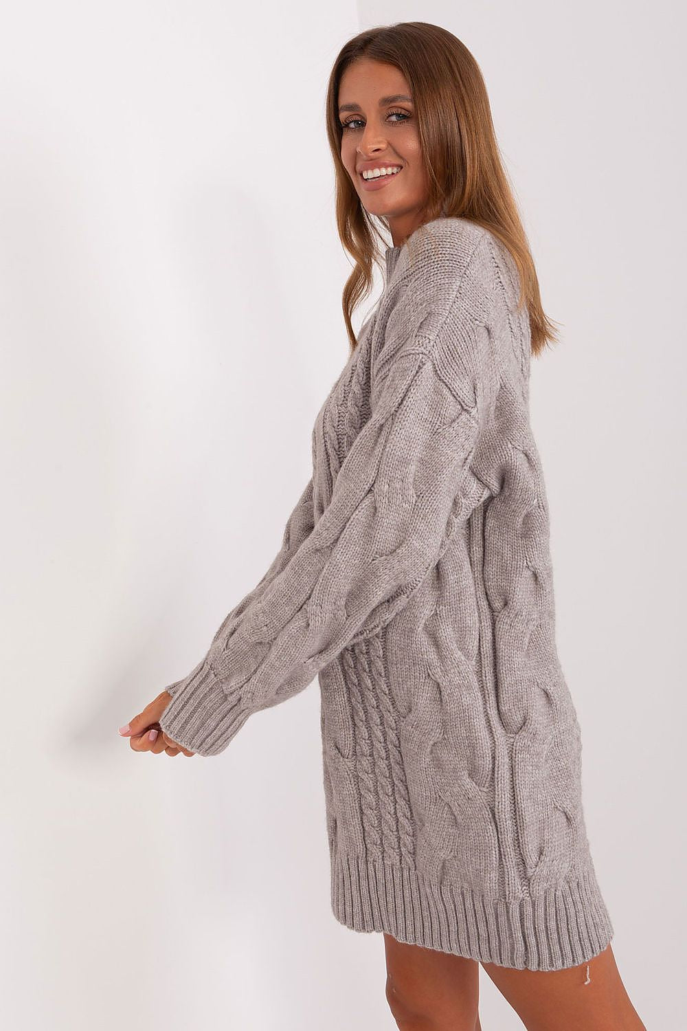  Ilgas megztinis model 185737 Wool Fashion Italia 